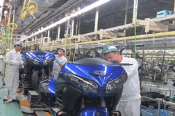 Produção do modelo Goldwing 2015 na fábrica de Kumamoto