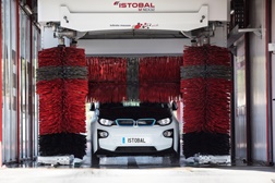 Como lavar um automóvel elétrico ou híbrido - Conselhos da ISTOBAL