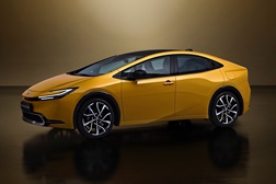  Toyota revela tudo sobre a nova geração do Prius híbrido plug-in - Comercialização prevista em Portugal no fim do 1º semestre de 2023  