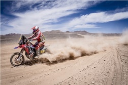 Dakar 2015: Paulo Gonçalves termina segunda etapa maratona no 2º lugar