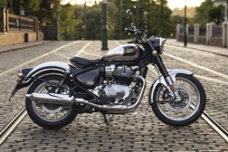Royal Enfield comercializa mais de 1 milhão de motos num só ano fiscal