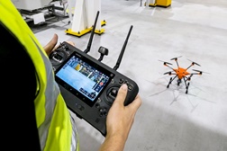 Ford recorre a drones para inspecionar equipamentos nas fábricas - Mantendo os trabalhadores em segurança