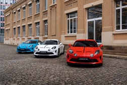 Alpine celebra o seu 70º aniversário com uma edição limitada do A110 R 70  - E uma renovação do A110