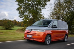 Volkswagen reinventou o Multivan - Em Portugal no início de 2022, com motorizações híbridas e a gasolina