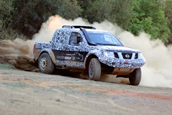 Nissan V8 desenvolvida por BAMP para Dakar 2015