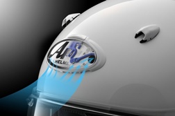 Arai reforça versatilidade do capacete Quantic com nova gama de grafismos