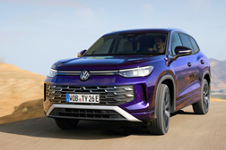 Estreia mundial do novo Tayron da Volkswagen - Posicionado entre o Touareg (classe premium) e o Tiguan (classe média)