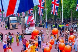 IVECO S-WAY integrou ‘Desfile do Jubileu de Platina’ da Rainha Isabel II  - Três unidades movidas a gás Natural