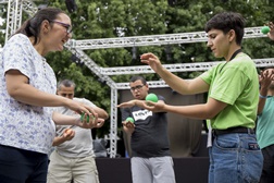 Oficinas do Vaudeville Rendez-Vous chamam todos “ao palco”