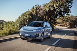 Leapmotor B10 - chegou ao mercado português o primeiro C-SUV 100% elétrico - Tecnologia de vanguarda a um preço acessível