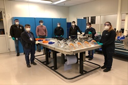 Ford produz máscaras de proteção facial - Na sua fábrica de Valência