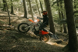 KTM defende-se das acusações relativas ao incumprimento das normas antipoluição em vários dos seus modelos