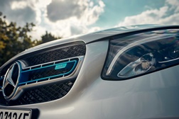 Primeiro veículo do mundo com tecnologia de Hidrogénio e híbrido plug-in - Mercedes-Benz GLC F-CELL