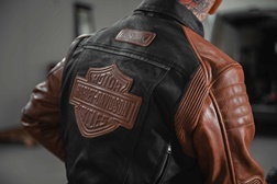 Equipamento Held com colaboração da Harley-Davidson