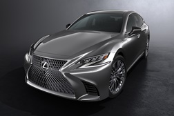 Pneus Bridgestone com tecnologia Run-Flat equipam de origem o novo Lexus LS Sedan de 2017