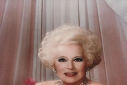 Quinta Essência relança em Portugal a rainha do romance Barbara Cartland
