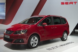 SEAT apresenta o novo Ibiza e o novo Alhambra 2015 no Salão de Barcelona