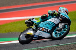 MotoGP 2022, Gran Premio Michelin de la República Argentina, Moto3 - Foggia, Guevara e Moreira no TL1 -  A acção em pista começou finalmente em Termas com as Moto3