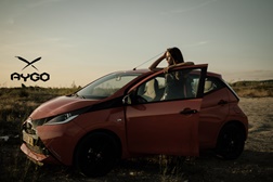 Toyota Aygo associa-se aos novos valores da música portuguesa - Diversão Aygo na estrada com Capicua, We Trust, The Lazy Faithful e DJ Kika Lewis