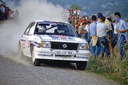 Foi há 40 anos: Walter Röhrl sagrou-se Campeão do Mundo de Ralis  - Ao volante de Opel Ascona 400 