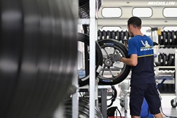 Michelin MotoGP - Nova época, novos pneus