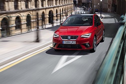 Novo SEAT Ibiza com mais energia ao segmento dos utilitários - Interior e exterior revolucionados com extenso equipamento de série