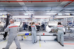 Toyota comemora 20 anos de produção do Yaris em França - Pandemia foi um teste de gestão