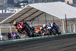 EWC 2022 - 24 Heures Motos - Suzuki lidera na primeira hora - A SERT Nº 1 