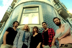 ANDYCODE apresentam novo vídeo  "For What it's Worth"