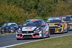Tiago Monteiro prejudicado por adversários em França - Próxima jornada do FIA WTCR a 6 e 7 de Novembro  