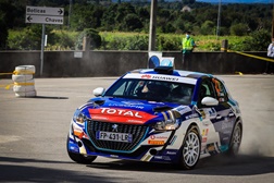 Estreia do novo e competitivo Peugeot 208 Rally 4 - Pedro Antunes e Pedro Alves vencem 1ª prova da Peugeot Rally Cup Ibérica 2020