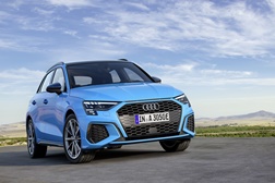 Audi A3 Sportback 45 TFSIE e 40 TFSIE S Line  - Híbridos compactos com potência total de 204 e 245 cv