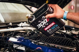 Motul apresenta a nova gama 300V  - Fórmula melhorada para acelerar ainda mais a revolução