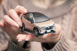 Carros de papel divertidos para noites de inverno criativas, com a Nissan - Com os mais pequenos é só imprimir e colar
