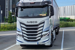 IVECO conclui com sucesso os testes com camiões semiautónomos  - Programa abre caminho para um futuro-piloto com camiões totalmente autónomos
