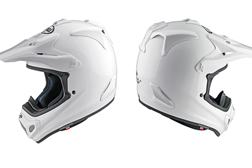 Arai MX-V EVO FIM Racing #2 recebe homologação oficial da FIM