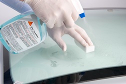 SIKA lança produto inovador na substituição do vido autom