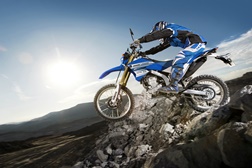 Nova Yamaha WR450F: A nova geração de Enduro com o DNA da YZ