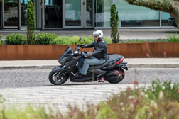 Yamaha X-Max 125 - Simples e eficaz