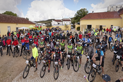 Duas centenas de amantes da BTT assinalaram o Dia Mundial da Bicicleta na Quinta do Gradil