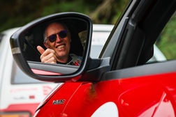Carlos Tavares ao volante do novo Alfa Romeo Junior Veloce no Caramulo Motorfestival - Viatura contou com decoração especial que homenageia a história da Alfa Romeo e a bandeira portuguesa 