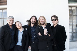 Foo Fighters confirmados no NOS Alive'17