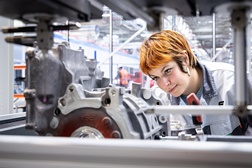 Stellantis aumenta produção de motores elétricos - Objetivo é superar 1 milhão de unidades em 2024