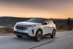 3008 Suv Fastback de nova geração chega a Portugal em maio - Design criativo e tecnologia