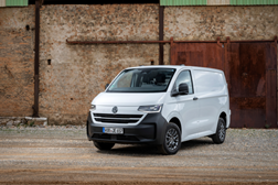 Novos Transporter e Caravelle com a oferta mais completa de sempre - Nova gama completa juntamente com a Multivan, a California e o ID. Buzz