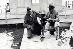 Evinrude apresentando o seu motor