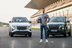 Miguel Oliveira acelera em Portimão com a Hyundai - O Piloto português campeão é um dos embaixadores da marca