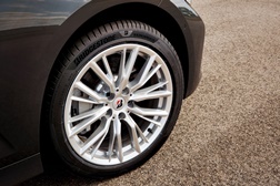 Vai trocar de pneus? Bridgestone lança cinco dicas para escolher os pneus mais adequados