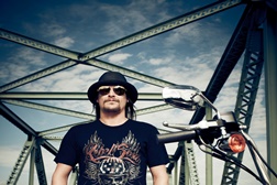 Harley-Davidson faz parceria com Kid Rock na celebração do 110º aniversário