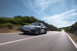 Porsche 911 TURBO S - O 911 mais potente até à data, com 523 kW (711 cv) de potência